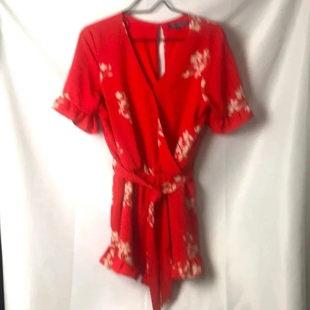ONE‎ CLOTHING LOS ANGELES WO SZ LG BELTED ROMPER